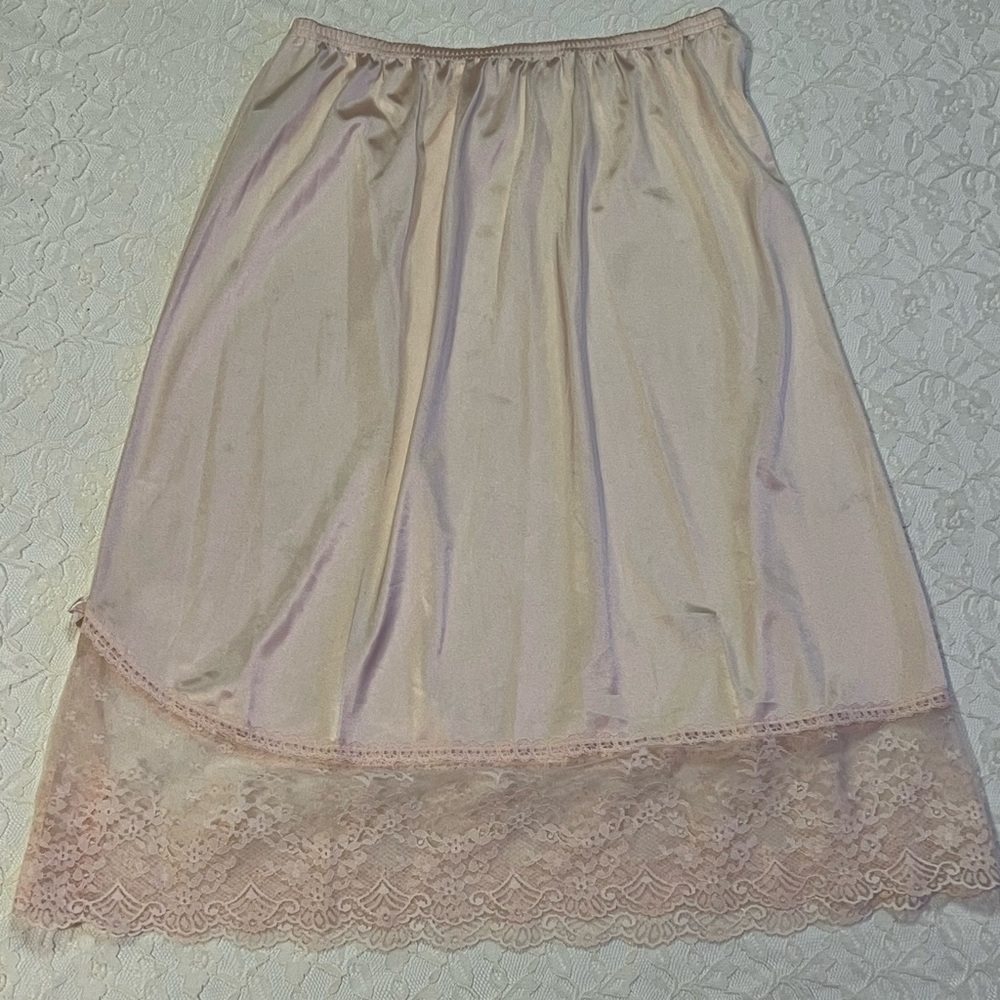 Vanity Fair Satin Cream Slip